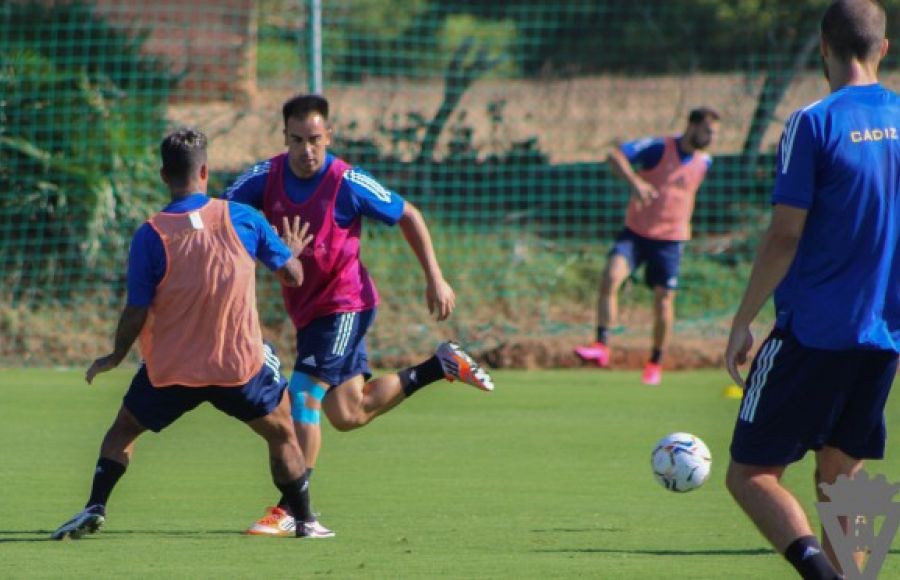 El comienzo ligero más lejos para el Cádiz CF