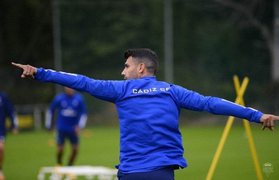 Augusto Fernández esta mañana en la Ciudad Deportiva Bahía de Cádiz