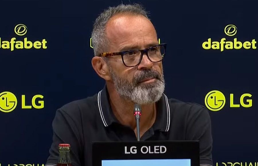 Álvaro Cervera durante la rueda de prensa tras el Cádiz CF -2-3 Osasuna