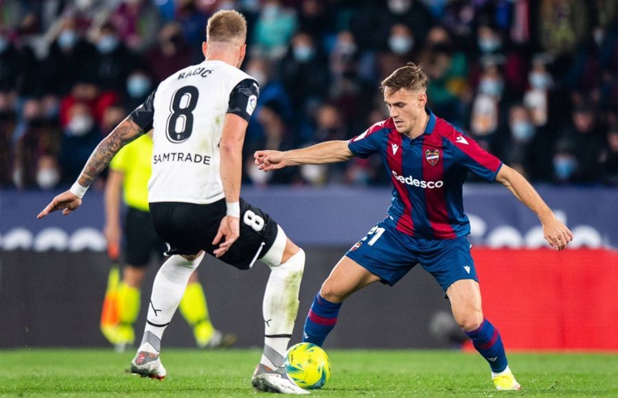 Imagen del encuentro de anoche entre el Levante Valencia