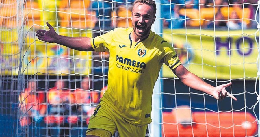 Javier Ontiveros celebrando un tanto con el Villarreal