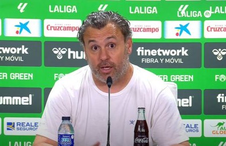 Sergio González: "Hasta las dos últimas jugadas ha sido un partido de ida y vuelta"