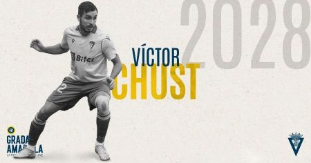 Víctor Chust jugador del Cádiz CF hasta 2028